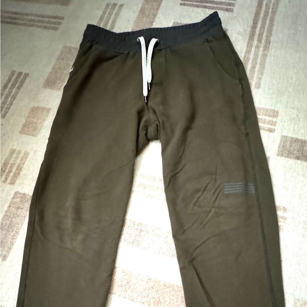 Vuori Joggers - medium